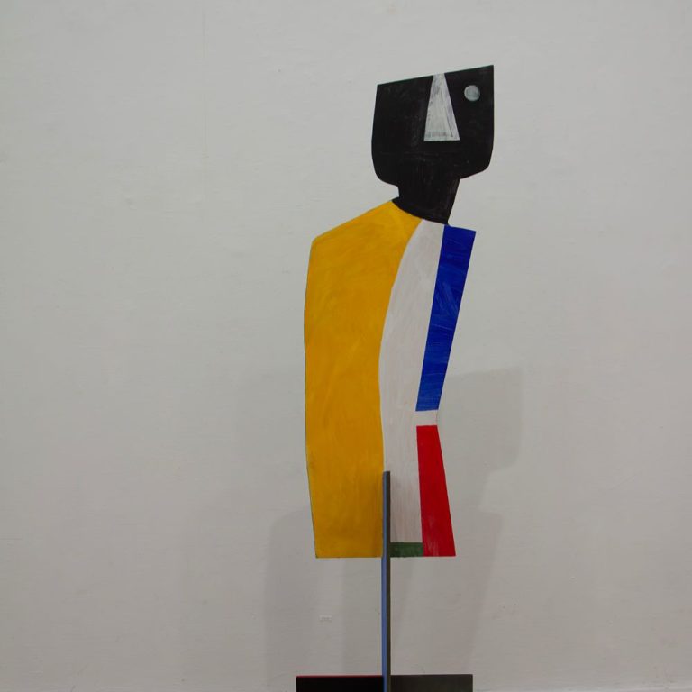 16. Figura, 150 x 50 x 50 cm, sklejka drewniana, 2025