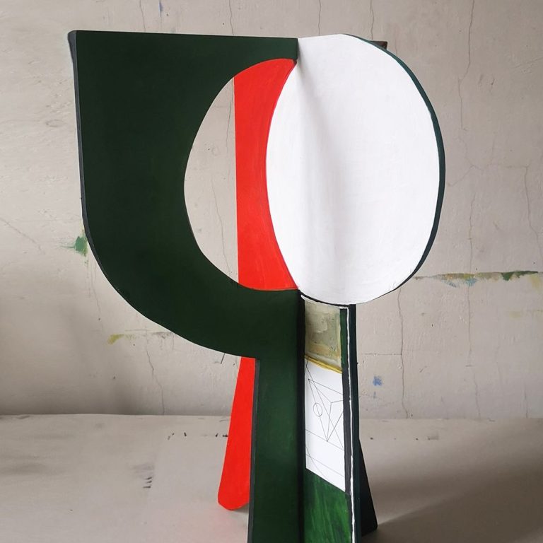17. Prześwit, 60 x 30 x 30 cm, sklejka drewniana, 2025
